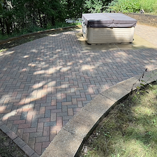 Bringing-a-driveway-and-patio-back-to-life-with-an-exterior-cleaning-in-Metamora 2